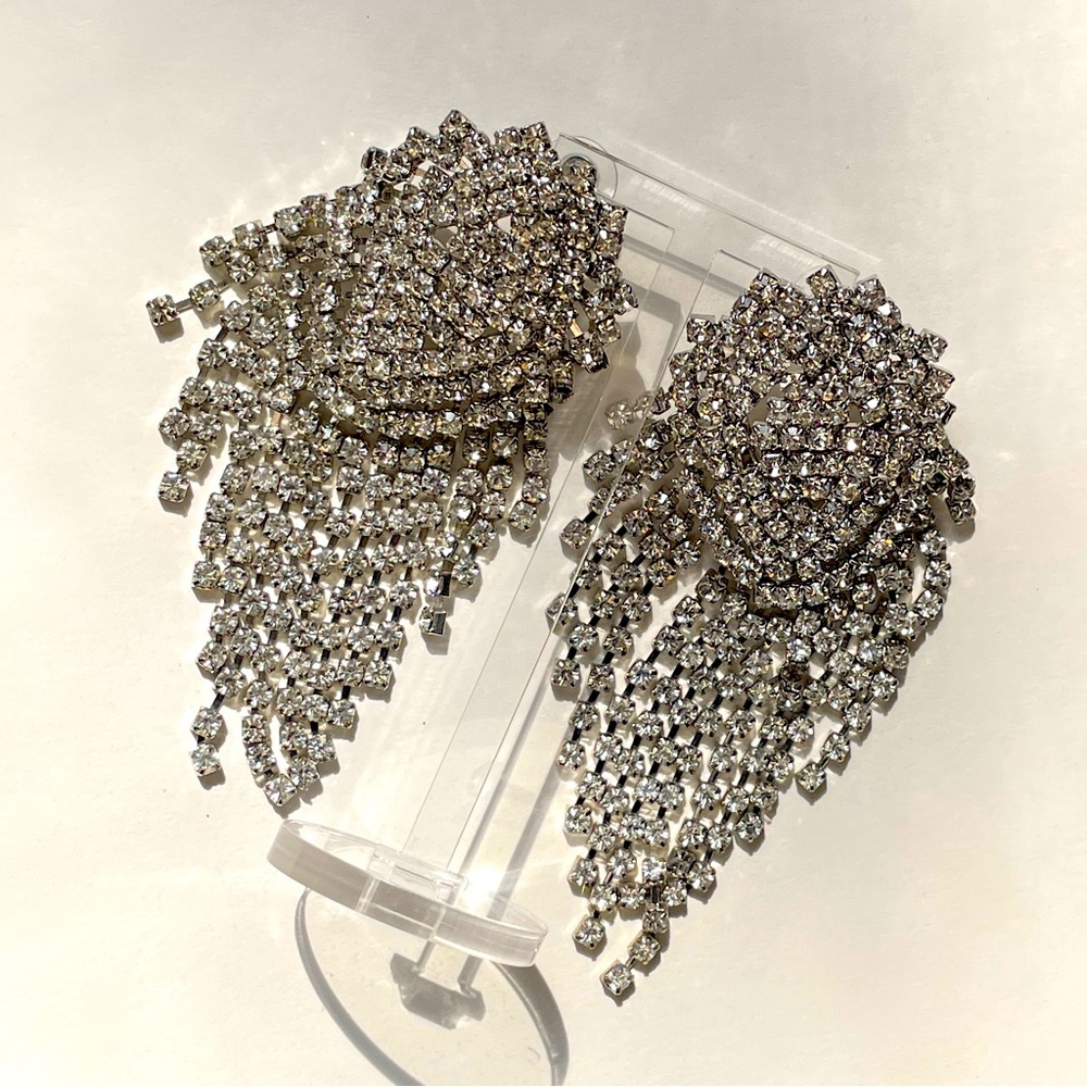 Gorgeous Silver Metallic Rhinestone Waterfall Pierced Earrings